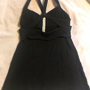 Lululemon black top, built in bra, new no tags